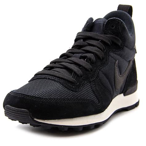 nike women's internationalist sneakers